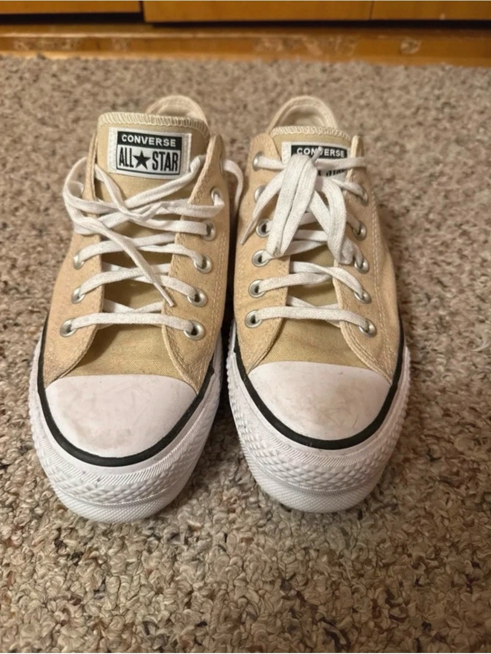 Converse Chuck Taylor All Star Lift Platform Low – Oat Milk Beige (Size 9)
